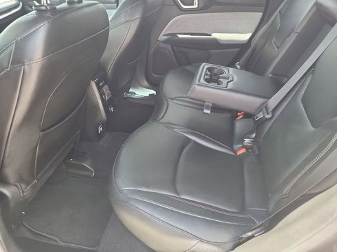 Used 2024 Jeep Compass Latitude image 23