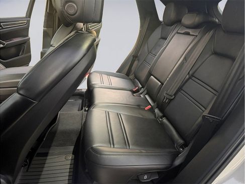 Used 2023 Porsche Cayenne Turbo image 29