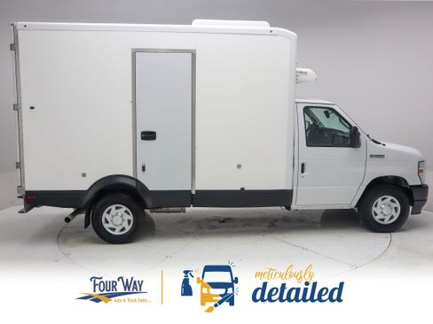 Used 2023 Ford E-350 and Econoline 350 Super Duty w/ Power Windows & Locks Group RWD image 2