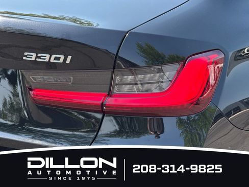 Used 2021 BMW 330i xDrive Sedan AWD/4WD image 25