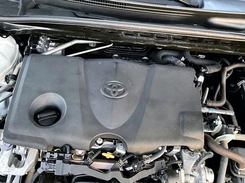 Used 2022 Toyota Camry SE image 31