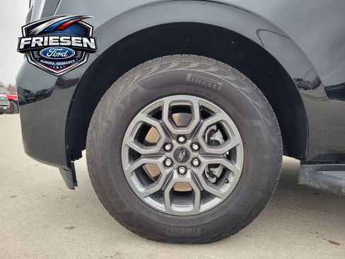 Used 2025 Ford Expedition Active image 8