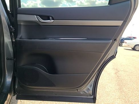 Used 2025 Hyundai Palisade SEL FWD image 31