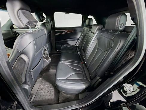 Used 2018 Lincoln MKX Select w/ Select Plus Package image 22