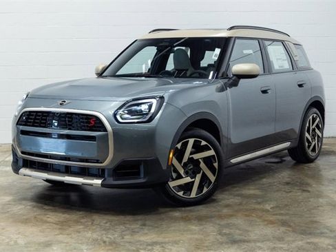 Certified 2025 MINI Cooper Countryman S image 9