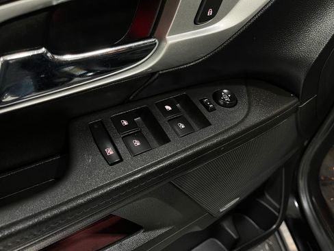 Used 2017 GMC Terrain SLT w/ Open Road Package image 17