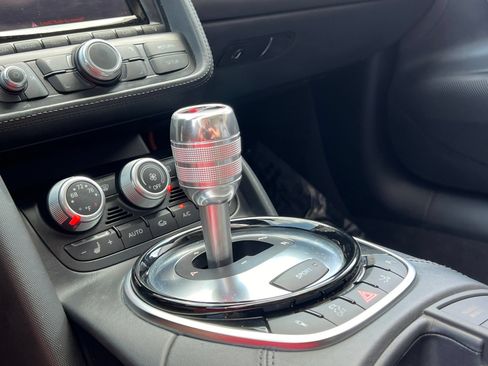 Used 2015 Audi R8 V10 AWD/4WD image 28