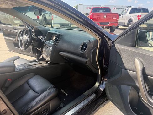 Used 2014 Nissan Maxima 3.5 SV w/ Sport Package FWD image 16