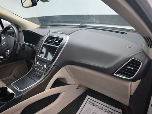 Used 2016 Lincoln MKX Select w/ Select Plus Package image 8