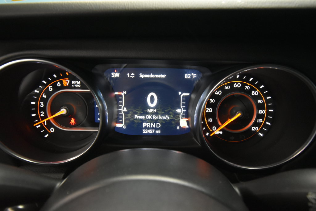 Used 2020 Jeep Wrangler Unlimited Sahara AWD/4WD image 7
