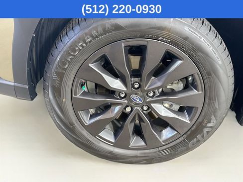 Certified 2025 Subaru Outback Onyx Edition XT image 40