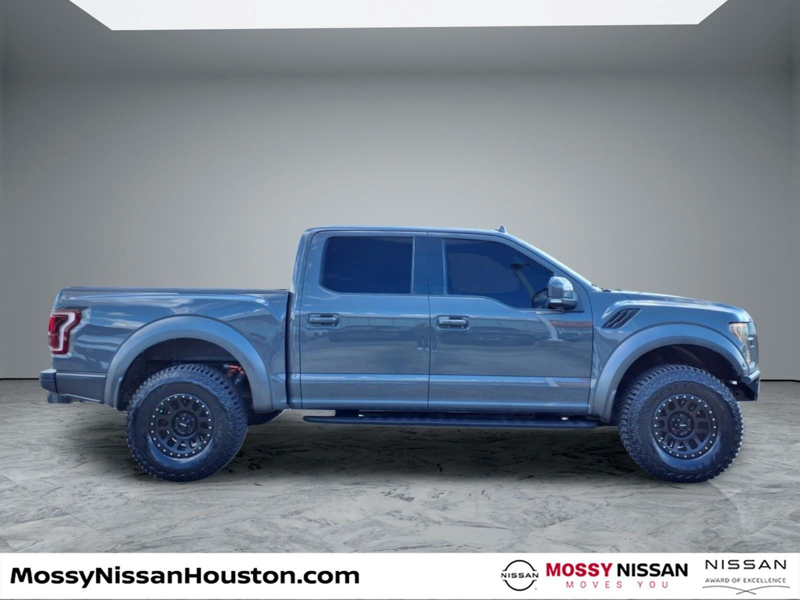 Used 2020 Ford F150 Raptor w/ Equipment Group 802A Luxury AWD/4WD image 8