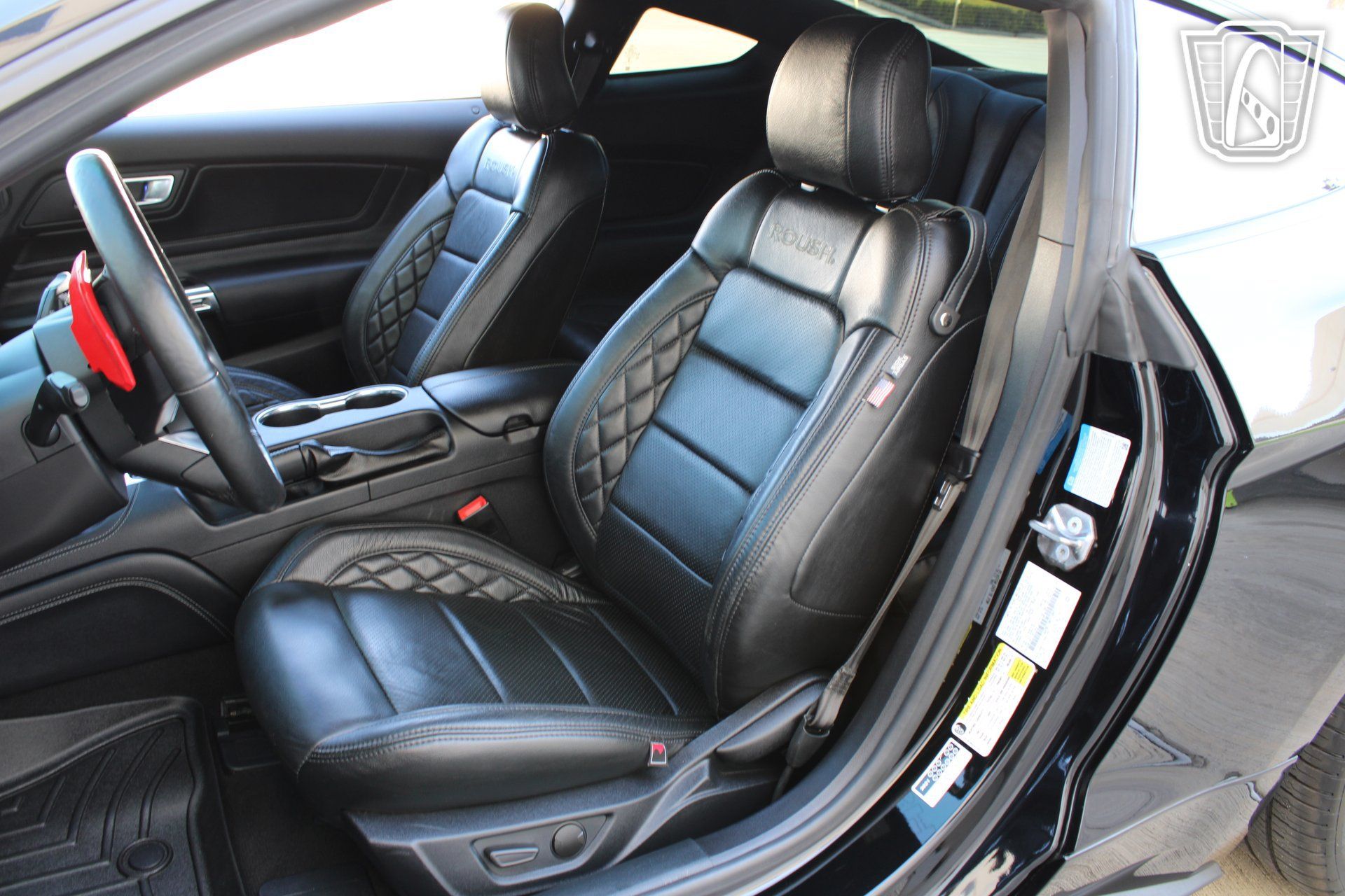 Used 2021 Ford Mustang GT Premium w/ GT Performance Package RWD image 7