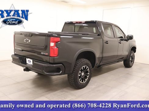 Used 2024 Chevrolet Silverado 1500 ZR2 image 6