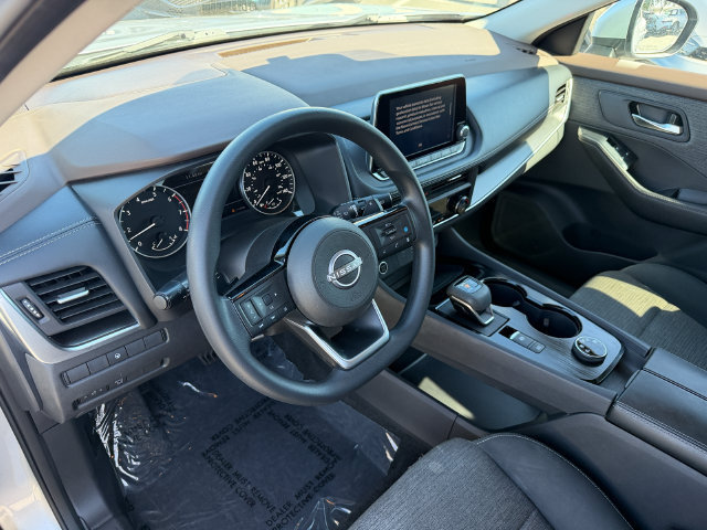 Used 2023 Nissan Rogue SV AWD/4WD image 11