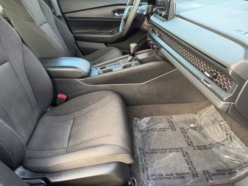 Used 2023 Honda Accord EX image 20
