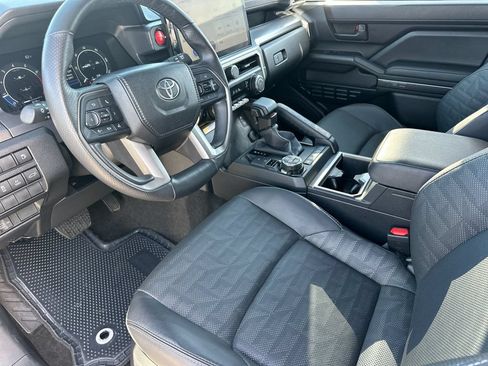 Certified 2025 Toyota 4Runner TRD Off-Road Premium w/ Tow Technology Package AWD/4WD image 10