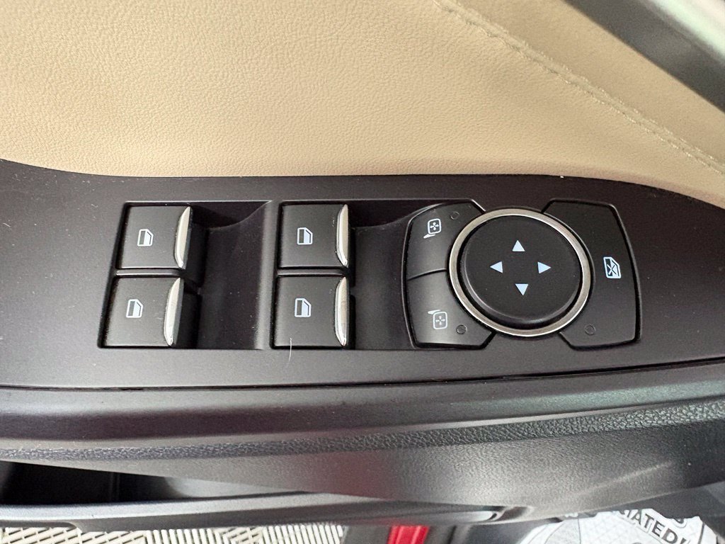 Used 2020 Ford Explorer XLT w/ Equipment Group 202A AWD/4WD image 19