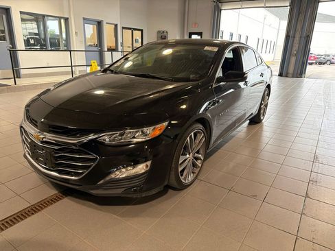 Used 2022 Chevrolet Malibu Premier FWD image 1