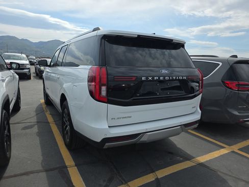 Used 2025 Ford Expedition Max Platinum AWD/4WD image 10