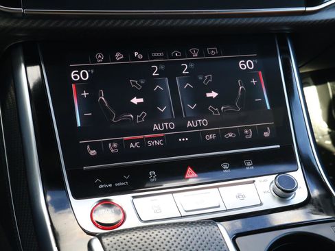 Used 2024 Audi RS Q8 4.0T w/ Black Optic Package image 28