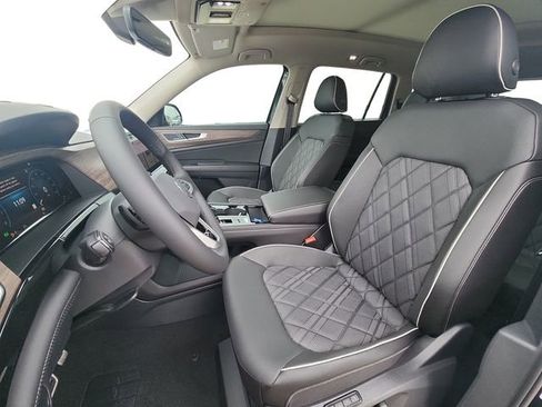 New 2025 Volkswagen Atlas SEL Premium R-Line image 9