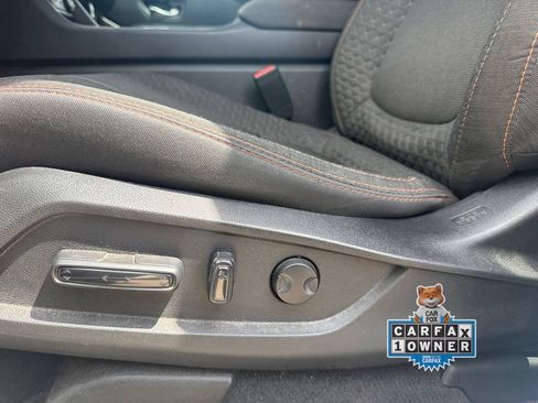 Used 2025 Honda Pilot Sport image 21