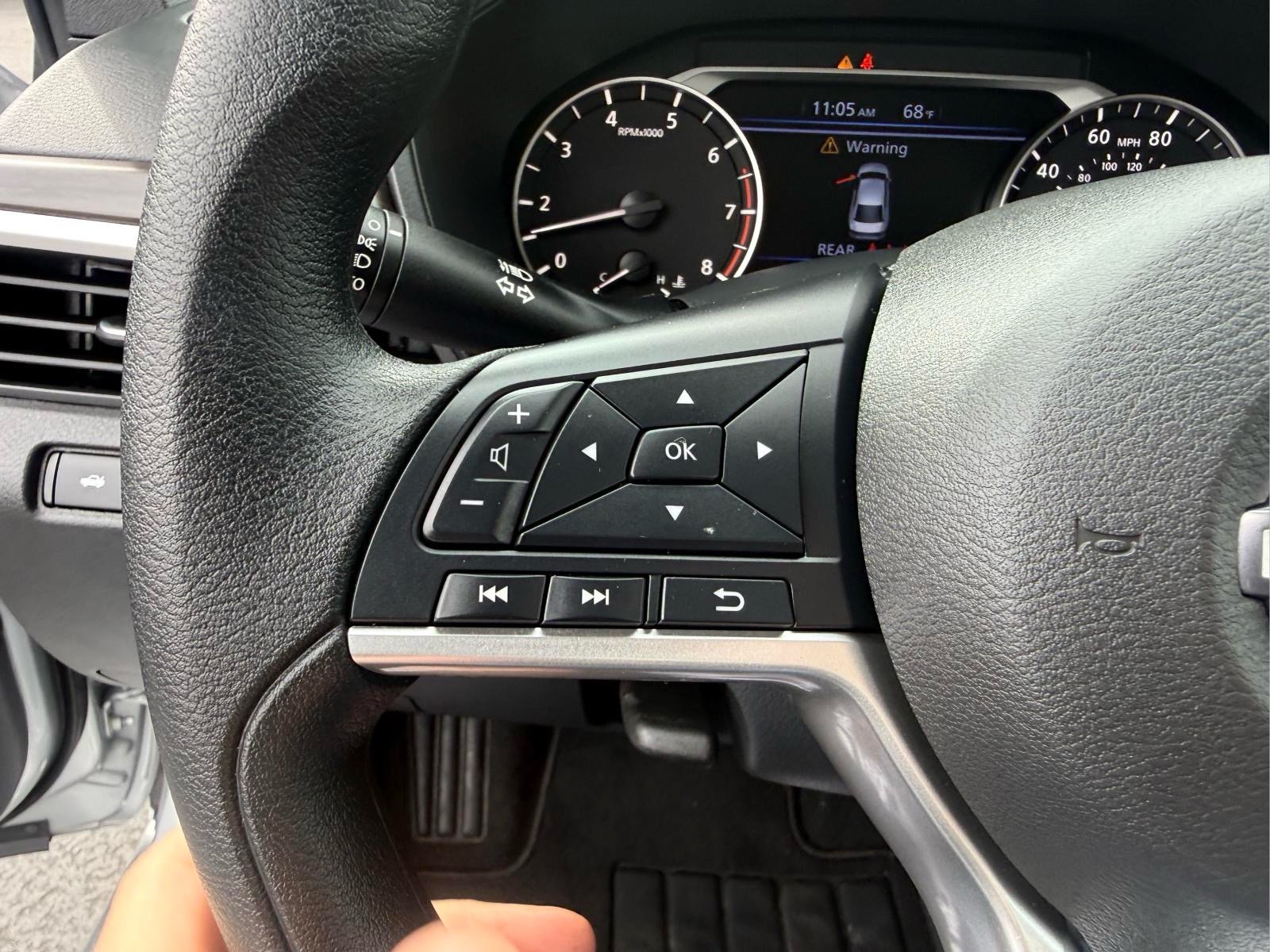 Used 2025 Nissan Altima 2.5 SV AWD/4WD image 26