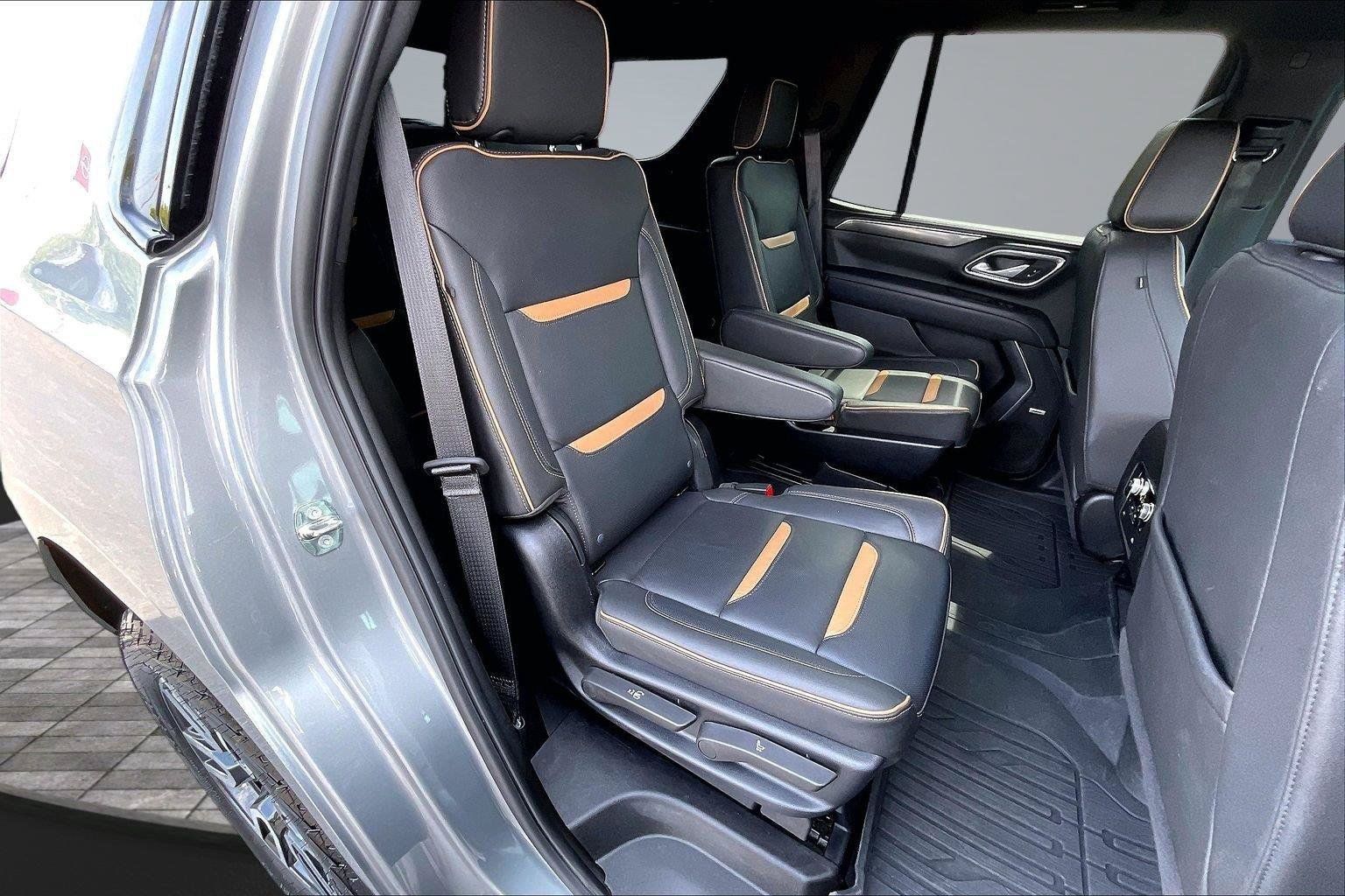 Used 2024 GMC Yukon AT4 w/ AT4 Premium Plus Package AWD/4WD image 28