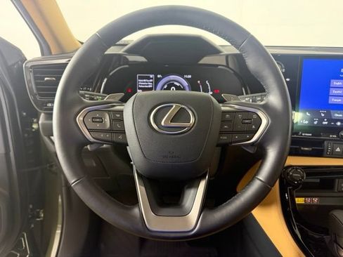 Used 2025 Lexus NX 350h AWD image 27