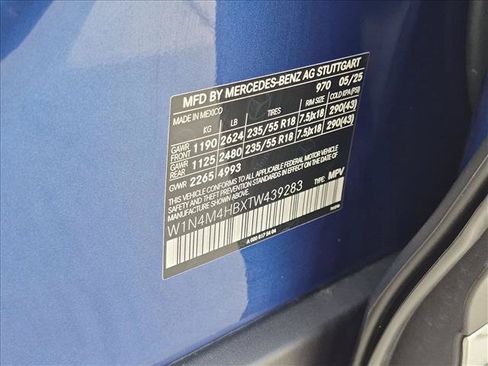 Used 2026 Mercedes-Benz GLB 250 4MATIC image 25