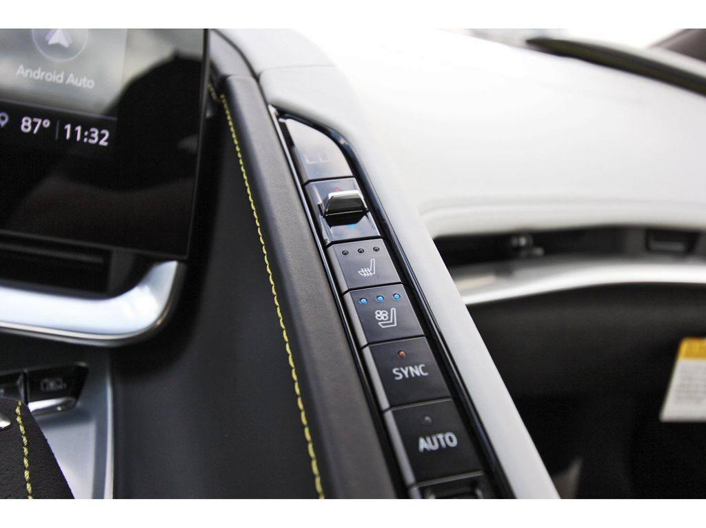 Used 2022 Chevrolet Corvette Stingray Premium Conv RWD image 22