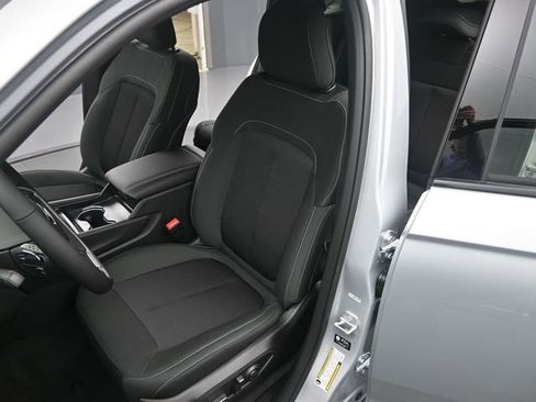 New 2026 Jeep Grand Cherokee L 4WD image 11