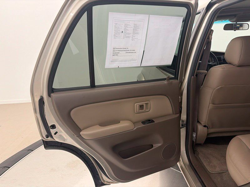 Used 2002 Toyota 4Runner SR5 w/ Leather Trim Pkg AWD/4WD image 10