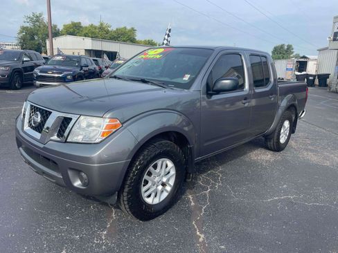 Used 2019 Nissan Frontier SV RWD image 3