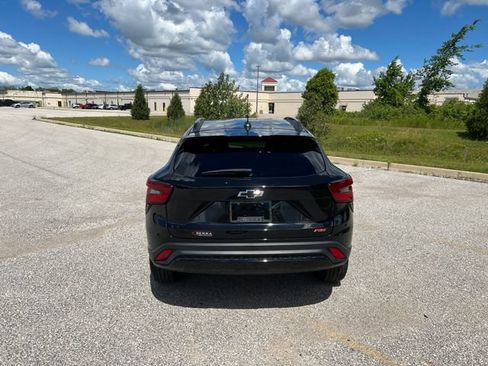 Used 2024 Chevrolet Trax RS FWD image 6