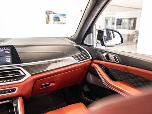 Used 2022 BMW X5 M Competition AWD/4WD image 42