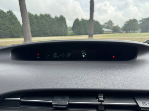 Used 2011 Toyota Prius Two FWD image 24