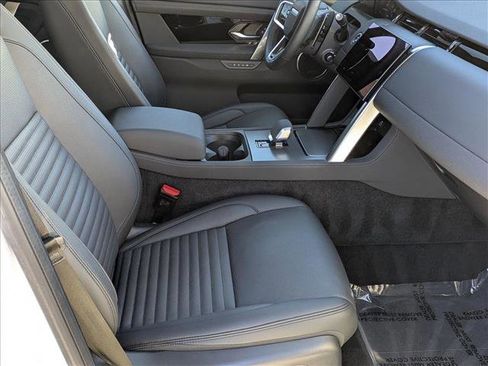 Certified 2025 Land Rover Discovery Sport S image 23
