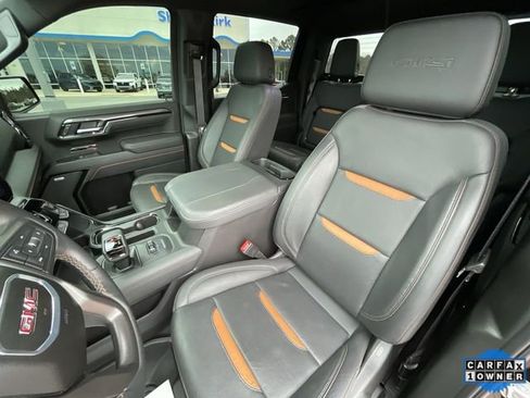 Used 2025 GMC Sierra 1500 AT4 w/ AT4 Premium Package AWD/4WD image 10