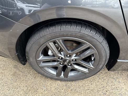 Used 2021 Kia Forte GT-Line w/ GT-Line Premium Package image 17