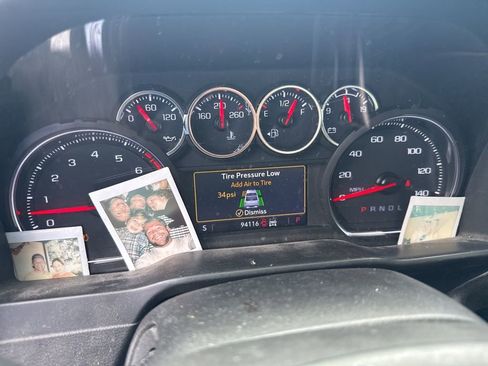 Used 2021 Chevrolet Silverado 1500 LT Trail Boss w/ Convenience Package II image 14