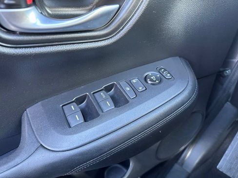 Certified 2024 Honda HR-V LX image 23