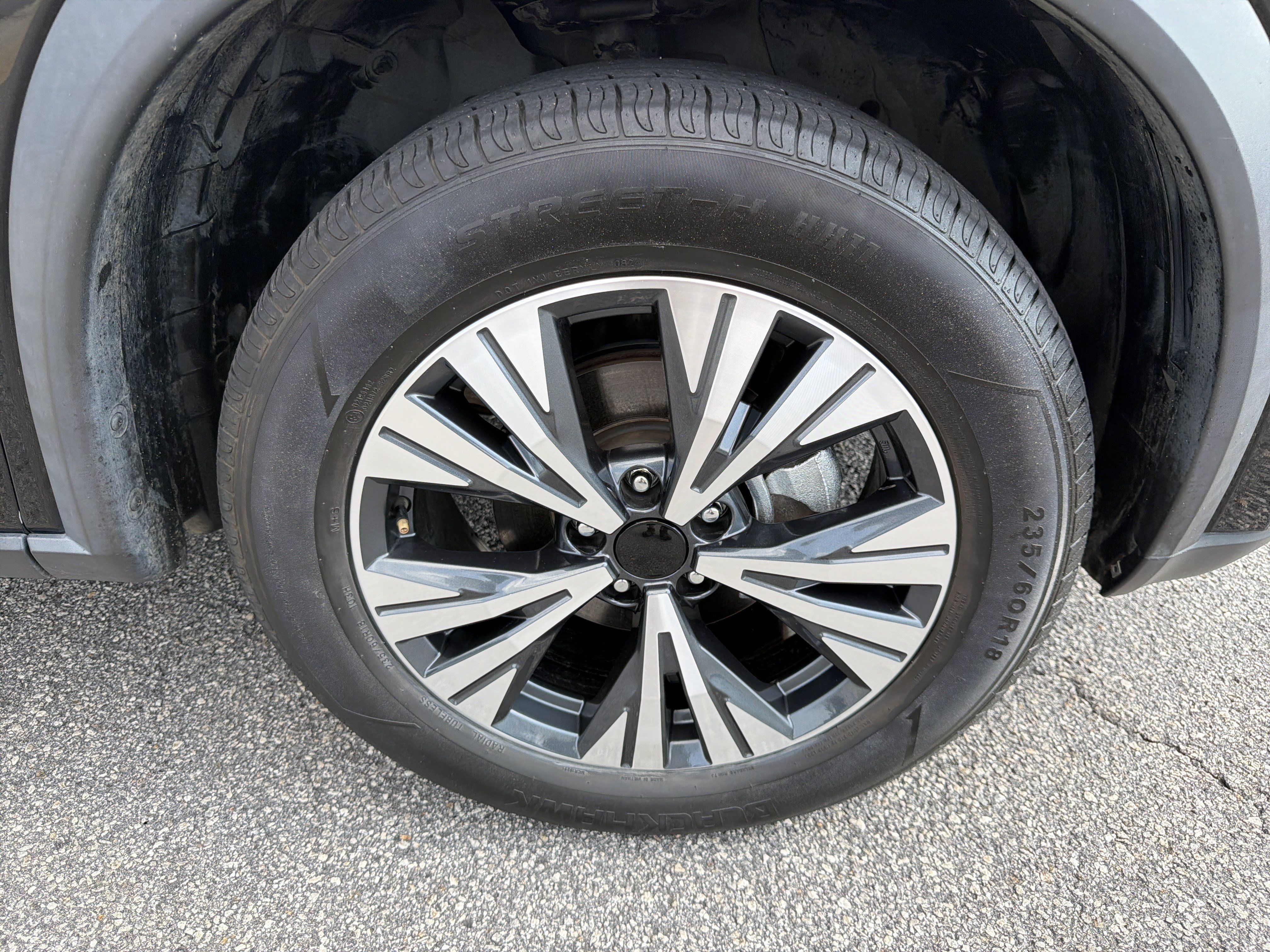 Used 2023 Nissan Rogue SV AWD/4WD image 23