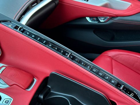 Used 2022 Chevrolet Corvette Stingray Preferred Cpe w/ Z51 Performance Package image 18