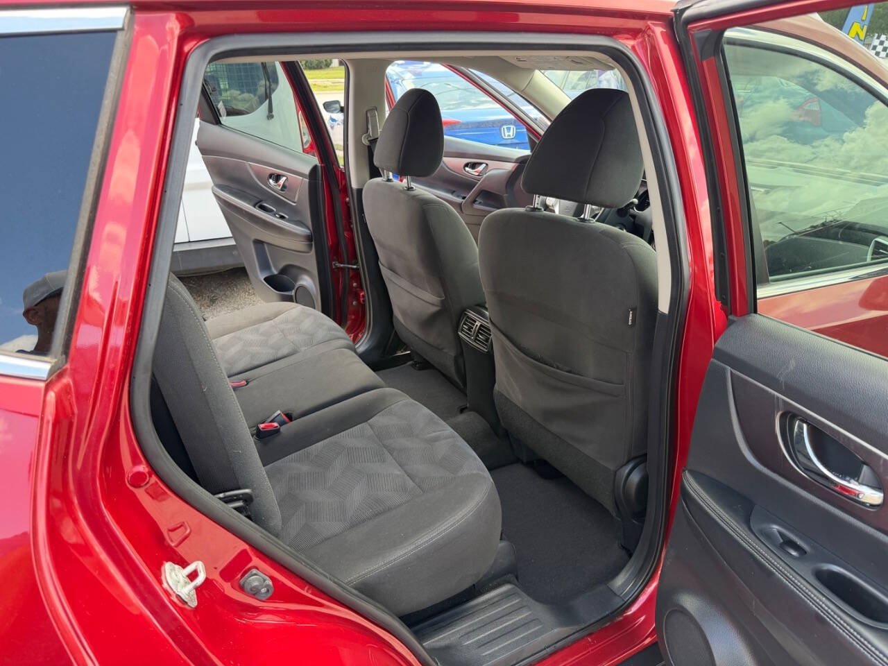 Used 2016 Nissan Rogue S w/ Appearance Package FWD image 20