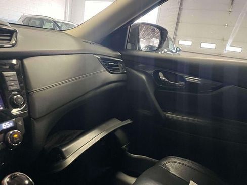 Used 2018 Nissan Rogue SL w/ Premium Package AWD/4WD image 33