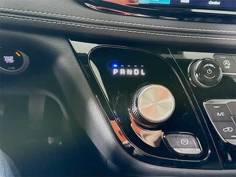 New 2026 Chrysler Pacifica Select image 11