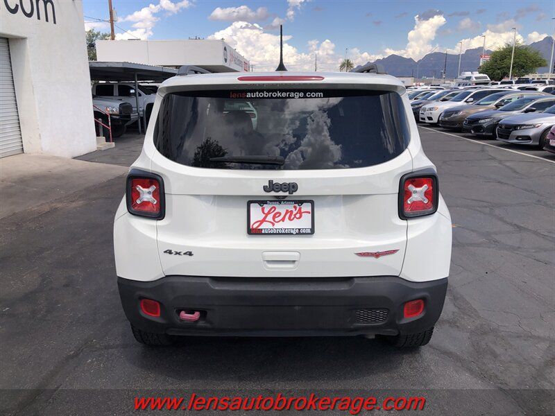 Used 2019 Jeep Renegade Trailhawk AWD/4WD image 7