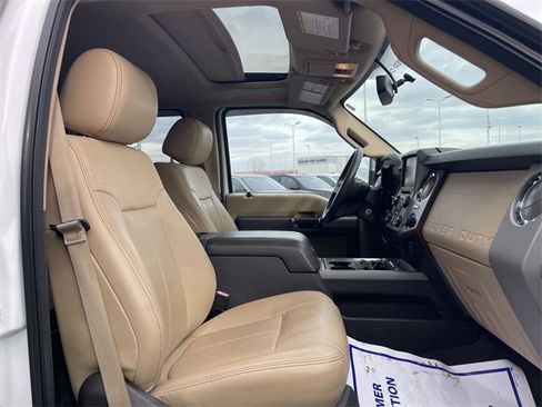 Used 2015 Ford F250 Lariat w/ Lariat Ultimate Package image 16